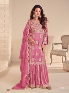 Conjunto de Kurta Sharara Dupatta turquesa con bordados elaborados para mujer, traje de lujo pakistaní para bodas y fiestas, especial para Eid. - Product Image 3