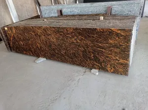 Dalles et blocs de granit doré poli, idéaux pour les projets de construction haut de gamme, les surfaces de cuisine et les intérieurs commerciaux - Product Image 4