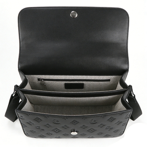 Designer Men's Black Crossbody Bag Fashionable Trendy PU Material Waterproof High Quality Men's Chest Bag Support Custom Logo - Product Image 4