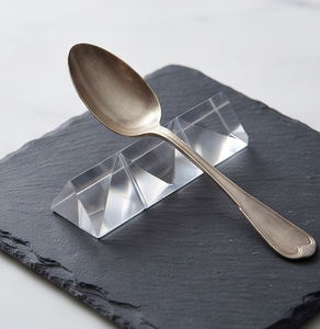 Repose-cuillère en plastique transparent, design géométrique, parfait pour la cuisine et la salle à manger - Product Image 6