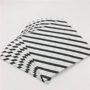 Serviette de table jetable en papier, imprimée sur mesure, pliée en 1/8, 2 plis, en pure pâte vierge, avec ailettes, de qualité supérieure, pour boissons - Product Image 4
