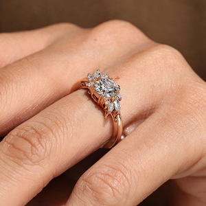 Magnifique bague de fiançailles en diamant rond, design en grappe, or massif 14K 18K, bijoux de mariage, cadeau romantique - Product Image 3