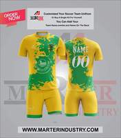 Seragam Sepak Bola Kustom Marter Industry Kuning Hijau Cetak Sublimasi Kerah Bulat Lengan Pendek Set Jersey Atletik Pria dan Celana Pendek