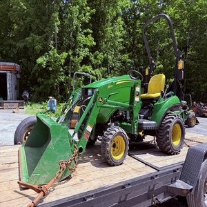 Mini Tractor John Deere para Jardín, Ofrece una Operación Conveniente, Gran Utilidad y un Rendimiento Flexible en Diversos Sitios de Trabajo - Product Image 4