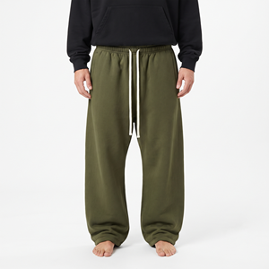 Ensemble de survêtement décontracté deux pièces en molleton respirant coupe ajustée pour homme, avec pantalon évasé léger délavé à cordon de serrage - Product Image 5