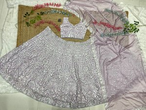 Reimagine ชุด lehenga choli ผ้าไหมพรีเมี่ยมสำหรับเจ้าสาวพร้อมชุด dupatta อินเดีย - Product Image 5