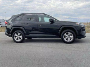 รถยนต์มือสอง Toyota RAV4 XLE ปี 2022 รุ่น SUV ขนาดกะทัดรัด - Product Image 4