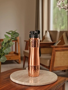 Bouteille d'eau en cuivre pur de qualité alimentaire 950 ml avec bouchon en plastique, anti-fuite, portable, écologique, faite à la main, qualité export premium, unisexe - Product Image 1