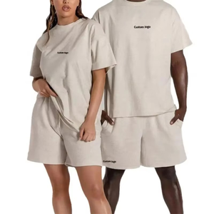 T-shirt à manches courtes en coton lourd de qualité supérieure et short avec un ensemble décontracté d'été en 2 pièces pour hommes - Product Image 1