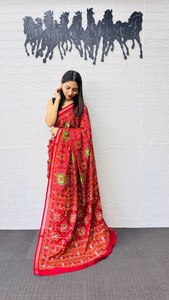 Sarees de Algodón y Seda de Alta Calidad con Diseño Súper Popular - Product Image 2