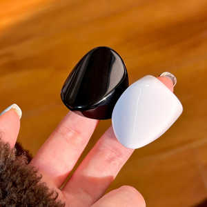 Porta Anillos Acrílico Hecho a Mano con Forma Irregular, Decoración Coleccionable Artística, Tradicional para Bodas y Festividades, AL MALIK CRAFT AMC - Product Image 2