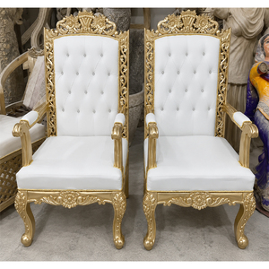 Chaises de mariage à thème royal pour la mariée et le marié Magnifiques chaises de marié de mariée sculptées en or Chaises Maharaja pour la cérémonie de mariage - Product Image 6