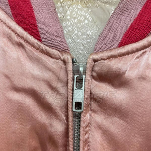 Chaqueta Sukajan Moderna para Hombre, Estilo Urbano, Cuello Alto, Tela Satinada, Diseño Bordado Moderno y Elegante para Invierno - Product Image 4