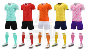 Conjunto de Uniforme de Fútbol Geométrico Personalizado, Multicolor, Manga Corta, Impreso, de Secado Rápido y Transpirable, Ropa de Equipo, Fabricante OEM - Product Image 5