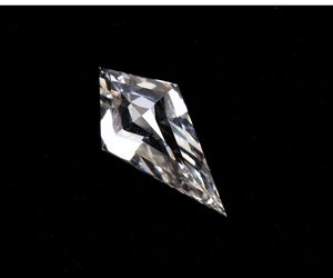 Diamante Cultivado en Laboratorio con Corte Único en Forma de Cometa, 2.60 Ct, Claridad VVS, VS, Color E,F, Perforado con Láser, Certificado por IGI, Diamante Blanco Personalizado Suelto - Product Image 3