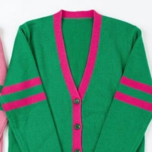 Cárdigan Bordado AKA para Mujer, Suéter de Punto con Botones Delanteros, Ribete Rosa y Verde, Ligero, Elegante, Ropa Griega para Hermandades - Product Image 3