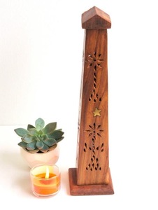 Porta Incienso de Madera Hecho a Mano, Diseño Hexagonal en Forma de Torre con Estrella, Recolector de Ceniza para Aromaterapia y Meditación - Product Image 3