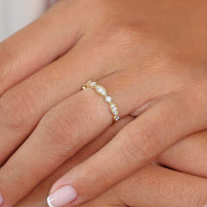 Anillo de Compromiso de Lujo Estilo Vintage con Moissanita, Plata de Ley 925, Chapado en Oro de 14k, Joyería Perfecta para Fiestas - Product Image 1