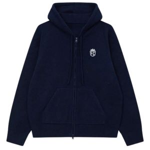 Sweat à capuche zippé en tricot bleu marine avec emblème – Confortable et élégant pour hommes et femmes, idéal pour les tenues décontractées et le quotidien - Product Image 1