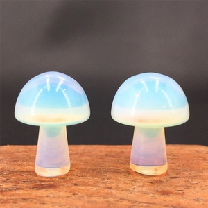 งานแกะสลักเห็ดโอปอลไลต์ธรรมชาติ คริสตัลโอปอลไลต์เพื่อการบำบัด สำหรับการทำเรกิ การทำสมาธิ และการตกแต่งตามหลักฮวงจุ้ย ขายส่ง - Product Image 5