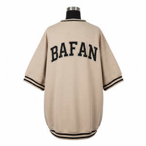 Camiseta de Béisbol para Mujer, Tejido Interlock de Poliéster, 200 GSM, Beige y Negro, Logotipo de Cristal Termotransferible, Transpirable - Product Image 2