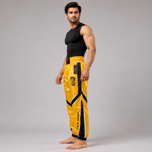 Pantalones de kick boxing de alto rendimiento hechos con materiales que absorben la humedad, garantizando comodidad, flexibilidad y durabilidad. - Product Image 4