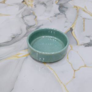 Assiette de service moderne minimaliste en céramique émaillée verte, plat compact en grès fait main pour un usage quotidien, les réceptions et la décoration intérieure - Product Image 3