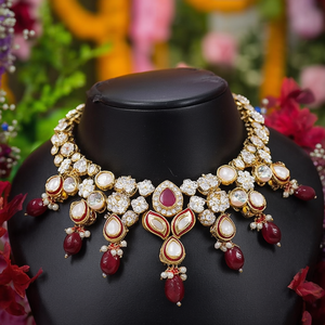 ชุดสร้อยคอ Kundan ชุบทองสไตล์คลาสสิกไข่มุกและเพชรสำหรับงานแต่งงานหรือ Gift-NS614สีแดงเข้ม - Product Image 3