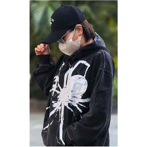 เสื้อฮู้ดโอเวอร์ไซส์ผู้ชาย ลายแมงมุมสีดำ ผ้าฝ้ายถัก สไตล์ลำลอง สตรีทแวร์ มีกระเป๋าหน้า ดีไซน์สำหรับฤดูใบไม้ร่วง แขนเสื้อแบบปกติ - Product Image 4
