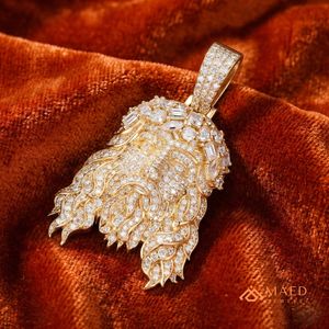 Collar con Colgante de Cabeza de León en Moissanita Chapado en Oro de 18K, Joyería de Moda para Hombres y Mujeres, Colgante Fino Estilo Moderno, Elegante y de Primera Calidad - Product Image 4
