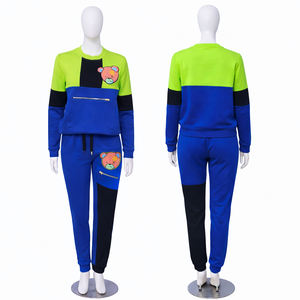 ชุดเซ็ตสองชิ้นแบบเต็มตัว ชุดวอร์มผู้หญิงแบบสั่งทำพิเศษ 2 ชิ้น เสื้อสเวตเชิ้ตสีตัดต่อและกางเกงจ็อกเกอร์ ชุดลำลองสไตล์สปอร์ต - Product Image 1