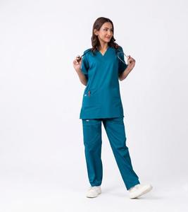 Conjunto de Uniformes Médicos Unisex Personalizables con Bolsillos, Estetoscopio y Detector de Agujas para Profesionales Médicos - Product Image 2