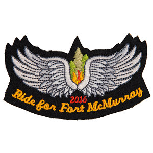 Badges et écussons personnalisés, sur mesure, avec logo et nom, tissés et brodés, pour vêtements, en tissu, avec découpe laser. - Product Image 1