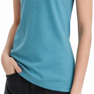 Camiseta Unisex de Lana con Cuello Redondo, Corte Regular, Transpirable y Teñida en Color Liso - Product Image 5