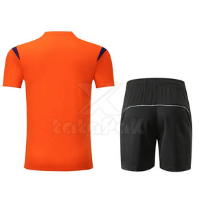 ชุดเทนนิสทำจากวัสดุโพลีเอสเตอร์ 100% เนื้อผ้าเบาสบาย ระบายอากาศได้ดี เหมาะสำหรับการเคลื่อนไหวที่รวดเร็วและเกมที่ต้องการความเข้มข้น - Product Image 2