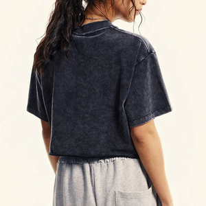 Camiseta Corta Informal para Mujer, Tejido de Algodón Suave, Cuello Redondo, Manga Corta, Corte Regular Cómodo, Camiseta Corta Básica y Elegante para Mujer - Product Image 3