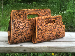 Grande pochette en cuir véritable façonnée à la main pour femmes |   Pochette de soirée artisanale à motif floral occidental en relief - Product Image 6