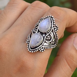 Bague en pierre de lune, argent sterling 925, faite à la main, bijou pour elle - Product Image 1