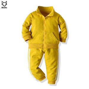 Conjunto Deportivo para Niños 2026, Diseño Moderno, Cómodo, Ideal para Entrenamiento y Actividades Escolares - Product Image 2