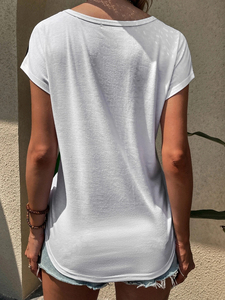 เสื้อยืดคอวีผ้าฝ้ายผู้หญิงขายส่ง ระบายอากาศได้ดี ทรงหลวม แขนสั้น สตรีทแวร์ ปักลาย ทึบแสง สำหรับฤดูร้อน ผ้าถัก รับผลิตจำนวนมาก (OEM) - Product Image 2