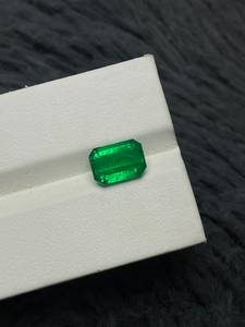 พลอยมรกตธรรมชาติสีเขียวมรกตตัด3.37ct หินหลวมสำหรับทำเครื่องประดับ - Product Image 4