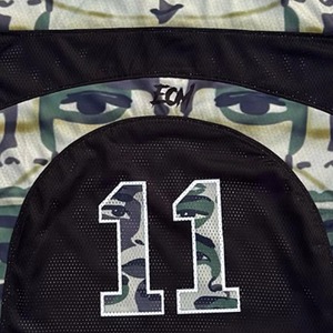 Camiseta de Manga Corta con Cuello Redondo y Estampado de Camuflaje para Hombre, con el Número 11, Transpirable, Corte Regular, Estilo Deportivo, Tejido de Poliéster - Product Image 4