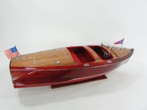 Maqueta de Velero de Madera Hecha a Mano CHRIS CRAFT BARREL BACK 1940, Temática Oceánica, Pieza de Arte Coleccionable Antigua para Mesa - Product Image 4
