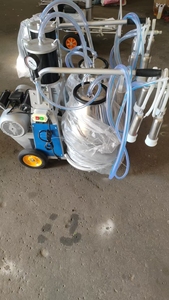 Máquina <span class=keywords><strong>de</strong></span> Ordeño <span class=keywords><strong>de</strong></span> Dos Tetinas con Pistón, Cubeta <span class=keywords><strong>de</strong></span> 25L, Ordeñadora Automática Portátil <span class=keywords><strong>de</strong></span> Alta Eficiencia para Vacas <span class=keywords><strong>Lecheras</strong></span> y Ovejas - Product Image 3