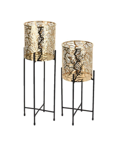 Jardinière en métal artisanal finement travaillée avec un support en métal haut, idéale pour les plantes d'intérieur ou les arrangements floraux artificiels. - Product Image 2