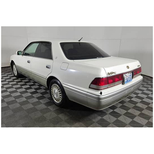 Toyota Crown Royal Saloon de 1999 - Product Image 2
