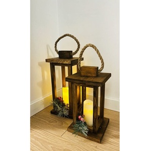 Lanterne en bois pour mariage, romantique, rustique, faite à la main, luminaire décoratif suspendu pour cérémonie, réception, jardin, fête, restaurant, hôtel - Product Image 1
