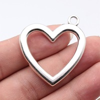 Pendentif Cœur Inversé 42x39mm en Alliage Argent Vieilli pour la Création de Cartes de Saint-Valentin