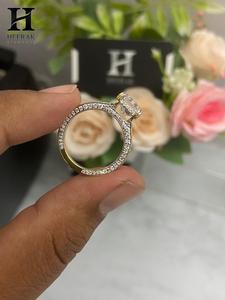 Bague de fiançailles solitaire en diamant de laboratoire taille radiant certifié IGI, vente en gros - Product Image 4