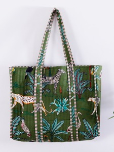 Sac à bandoulière matelassé en coton imprimé pour femme, sac à main tendance de créateur avec un look luxueux - Product Image 4